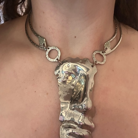Half face artistic, silver tone necklace phantom of the opera - Picture 3 of 3